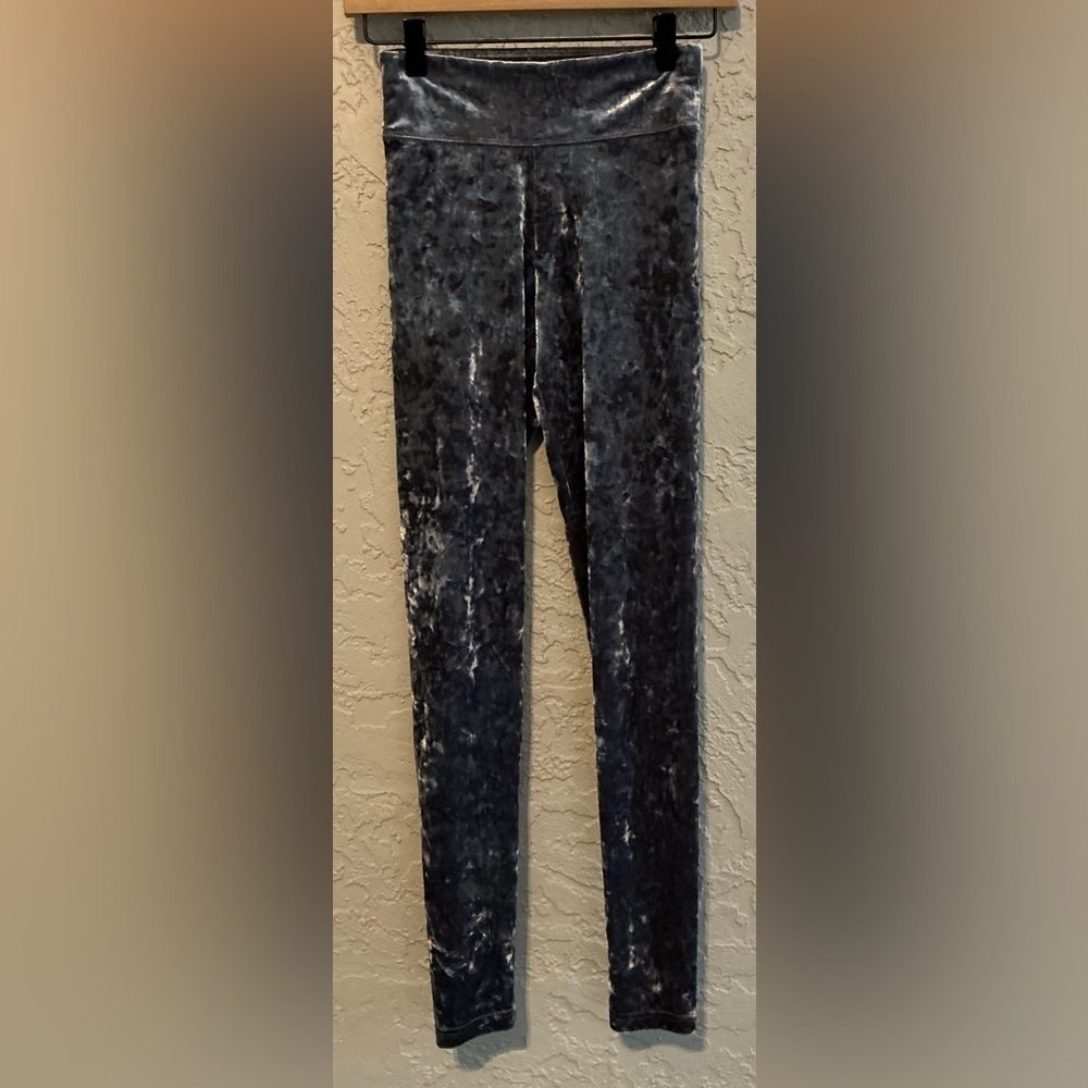 Aerie Chill, Play & Move High Rise Crushed Velvet Leggings